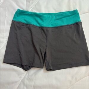 Everlast Turquoise and Charcoal Athletic Shorts Girls Medium 10/12